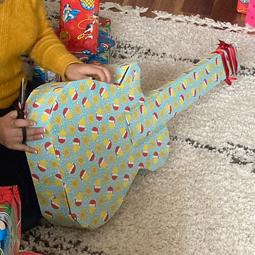 Cardboard Guitar Giftbox-1