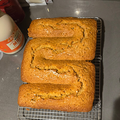 Brownie Edge Pound Cake-0