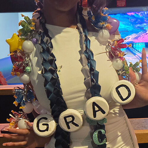 Giant BFF Bracelet Graduation Lei-2